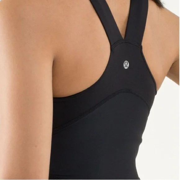 SZ 6 RARE/HTF Lululemon Tank - Picture 4 of 13